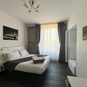 arch-rome-suites.it-romehotels.com/