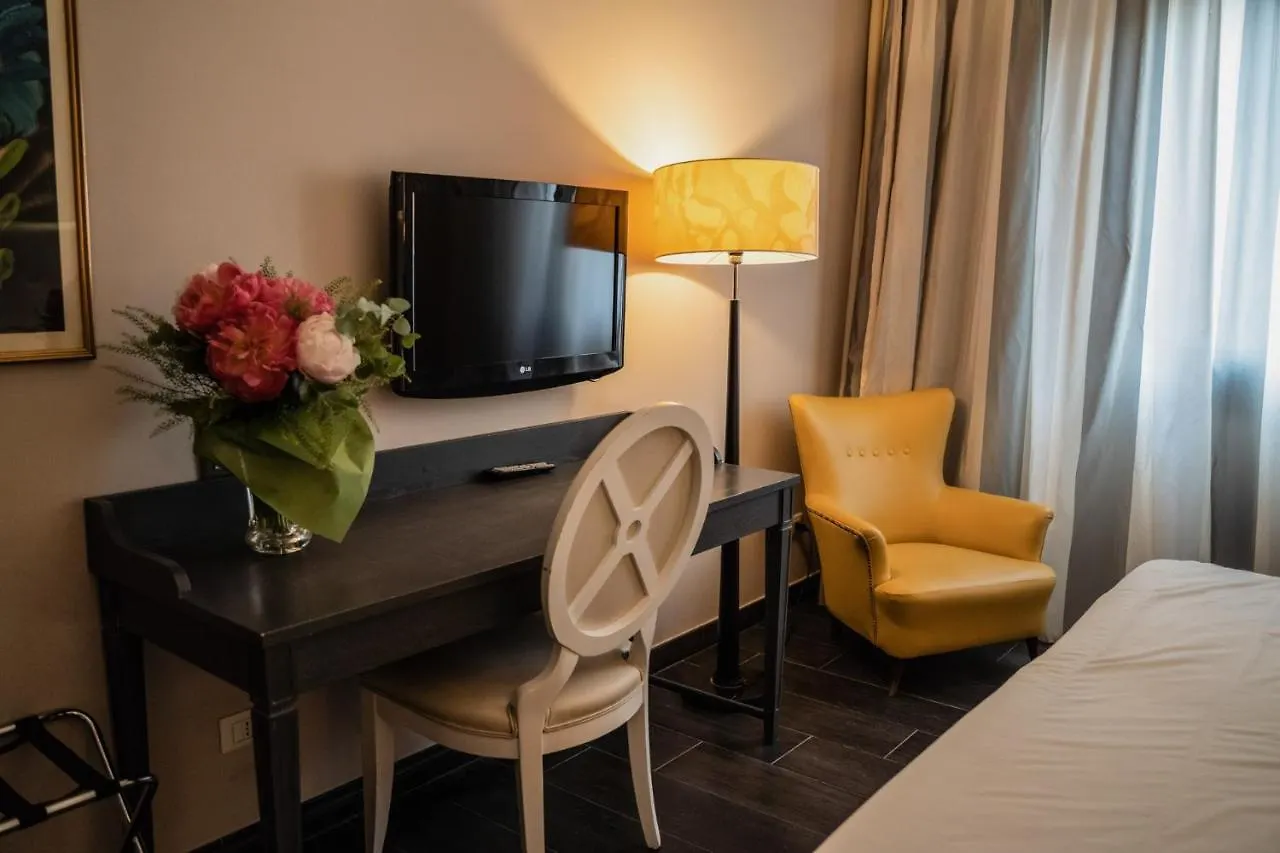 Hotel Mediterraneo Палермо 3*,  Италия