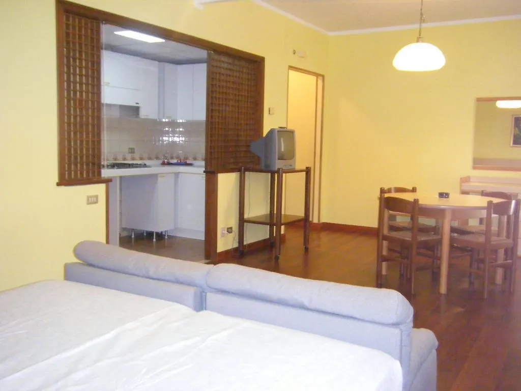 Hotel Mediterraneo Палермо